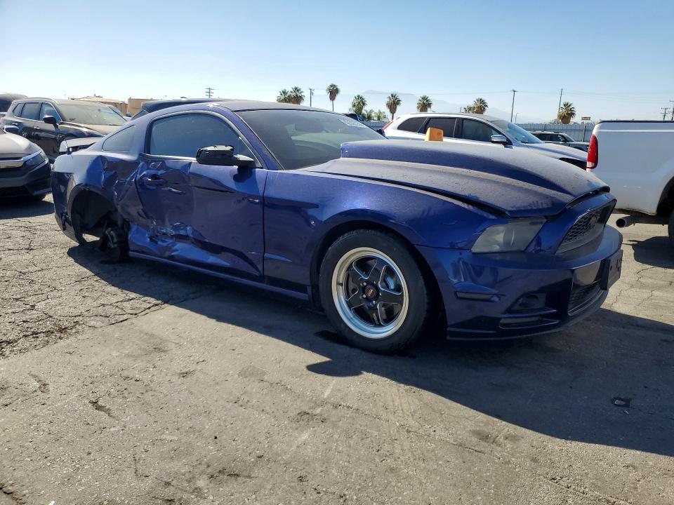 63335756 :رقم المزاد ، 1ZVBP8AM2D5282118 vin ، 2013 Ford Mustang مزاد بيع