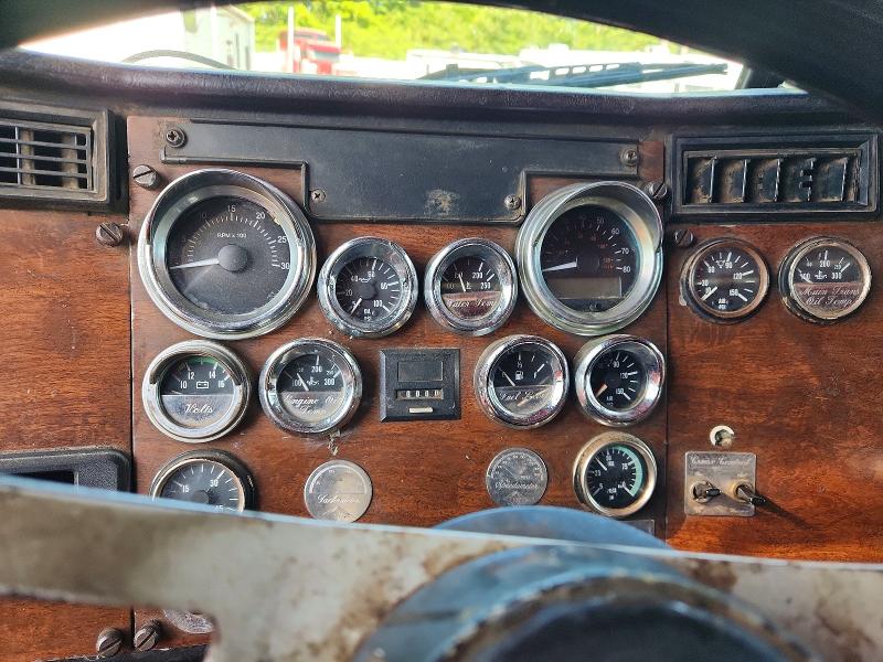 1995 Peterbilt 379 მანქანა იყიდება აუქციონზე, vin: 1XP5DB8X7SN359342, აუქციონის ნომერი: 58841316