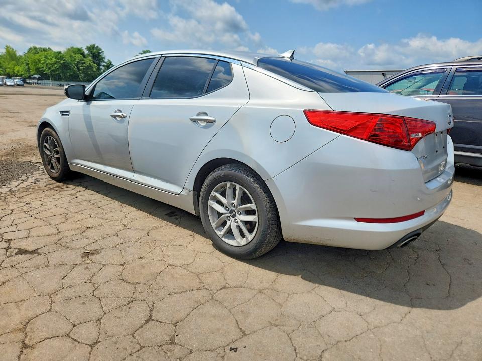 2011 Kia Optima მანქანა იყიდება აუქციონზე, vin: KNAGM4A74B5065152, აუქციონის ნომერი: 61948306