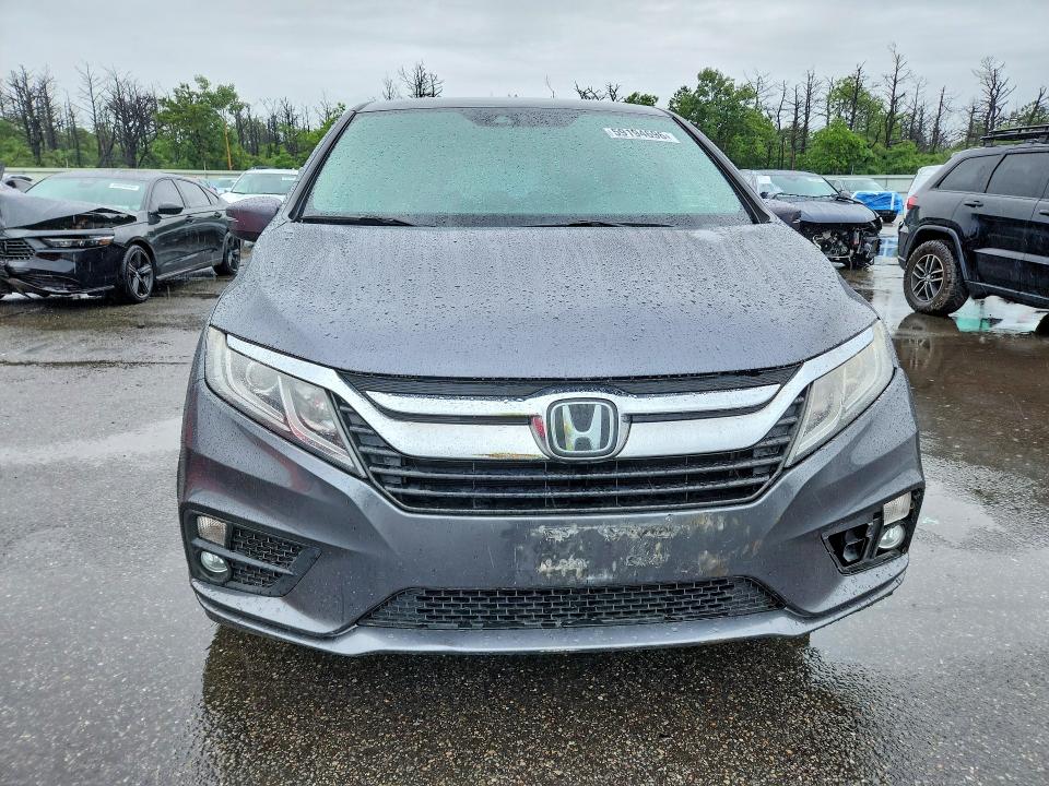 59194696 :رقم المزاد ، 5FNRL6H57JB086234 vin ، 2018 Honda Odyssey مزاد بيع