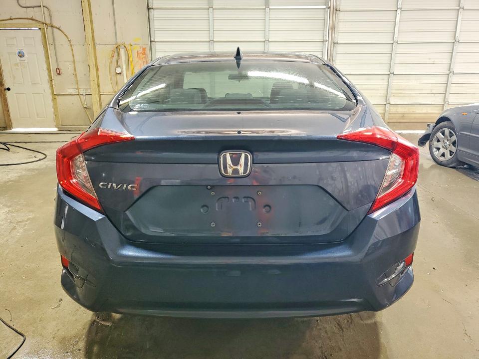 Продаж на аукціоні авто 2017 Honda Civic, vin: 19XFC2F77HE078814, номер лоту: 60660326