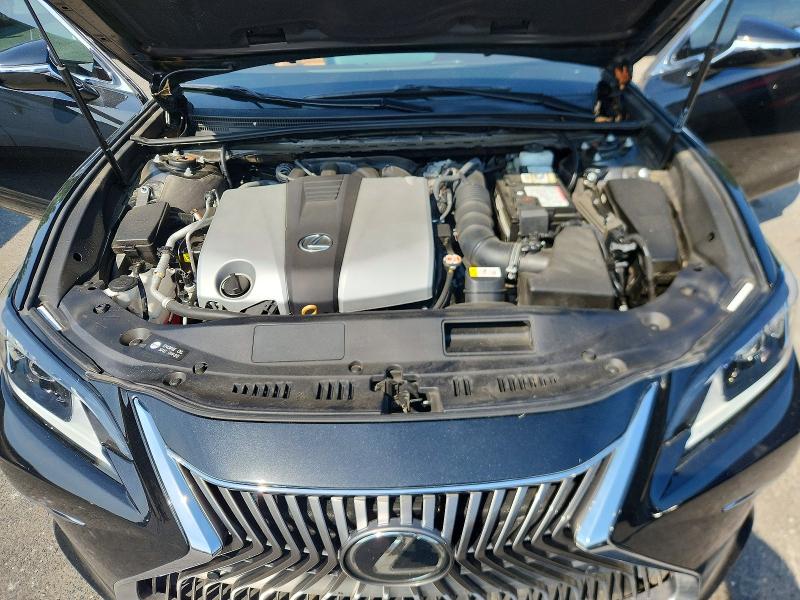 60765106 :رقم المزاد ، 58ADZ1B15LU078844 vin ، 2020 Lexus Es مزاد بيع