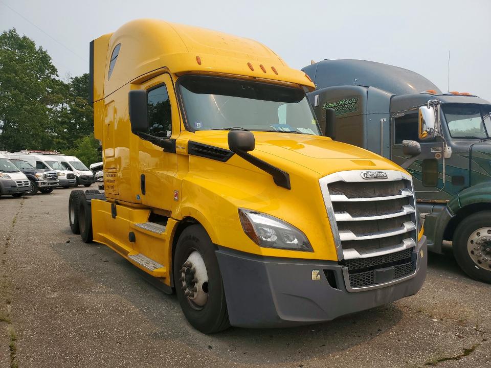 60578746 :رقم المزاد ، 3AKJHHDR9LSLP1260 vin ، 2020 Freightliner Cascadia 126 مزاد بيع