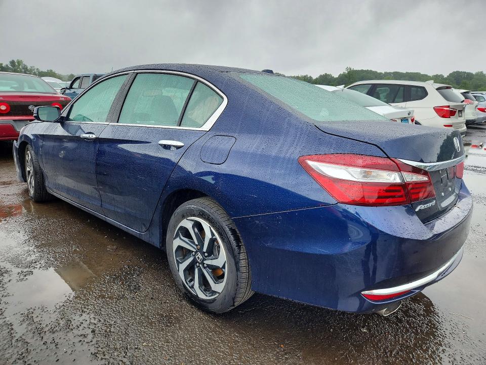 85964965 :رقم المزاد ، 1HGCR3F84HA024147 vin ، 2017 Honda Accord مزاد بيع