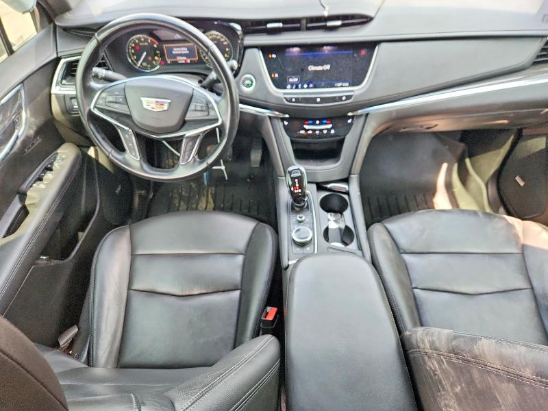 60513136 :رقم المزاد ، 1GYKNDRS6LZ181525 vin ، 2020 Cadillac Xt5 مزاد بيع