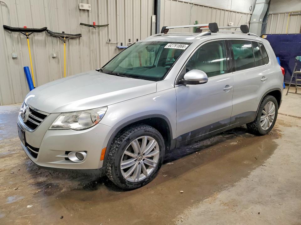 62791866 :رقم المزاد ، WVGBV7AX2BW539293 vin ، 2011 Volkswagen Tiguan مزاد بيع