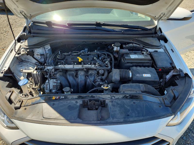 57423376 :رقم المزاد ، 5NPD84LF5JH306794 vin ، 2018 Hyundai Elantra مزاد بيع