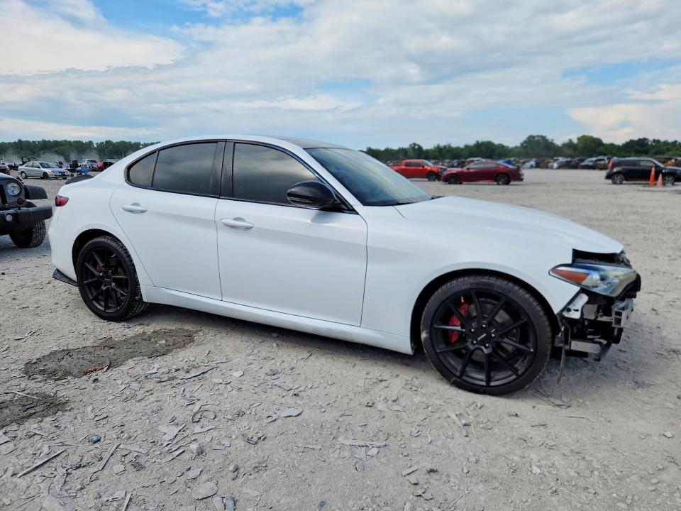 Продаж на аукціоні авто 2021 Alfa Romeo Giulia, vin: ZARFANBN7M7644286, номер лоту: 61193046