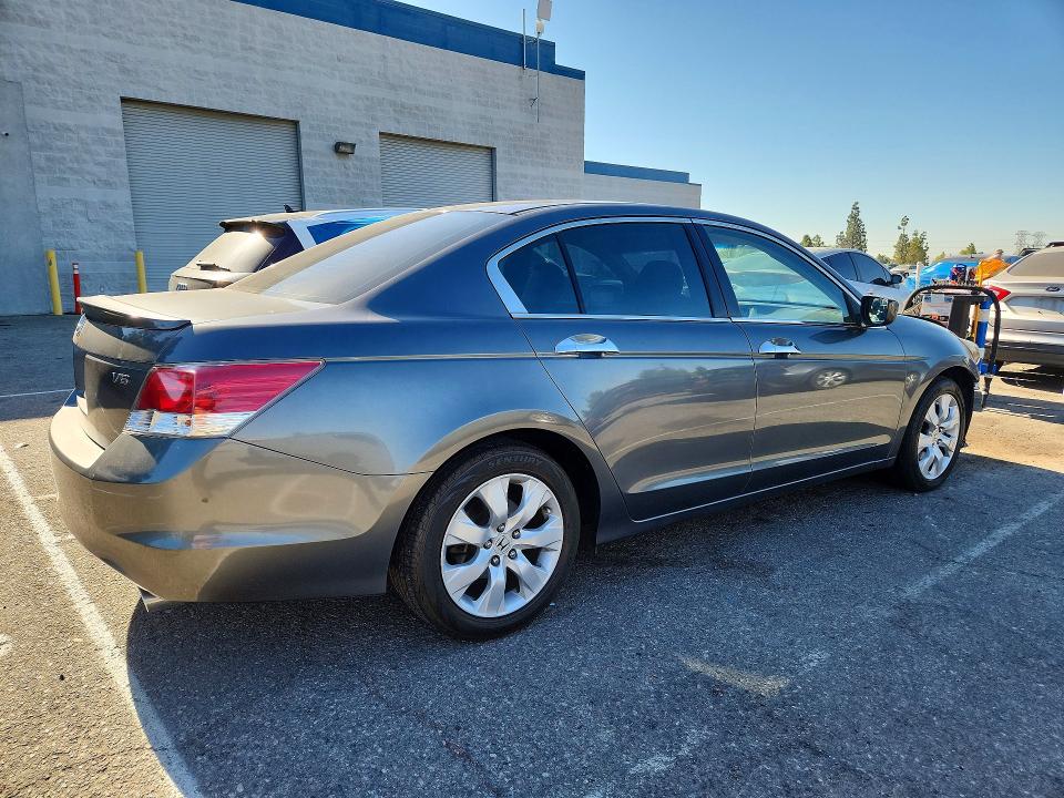 59715806 :رقم المزاد ، 1HGCP36748A061244 vin ، 2008 Honda Accord مزاد بيع