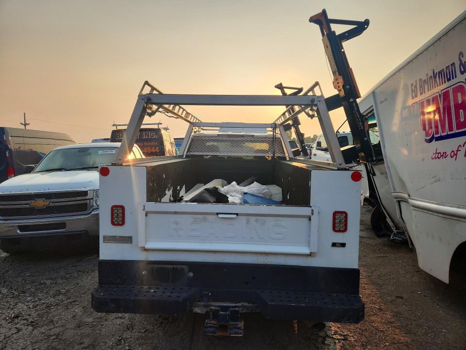 Продаж на аукціоні авто 2021 Chevrolet Silverado, vin: 1GB2WLE71MF163326, номер лоту: 52236536