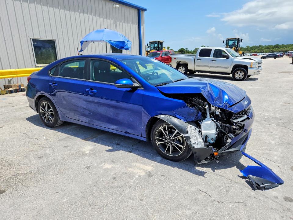 2023 Kia Forte მანქანა იყიდება აუქციონზე, vin: 3KPF24AD7PE677996, აუქციონის ნომერი: 60683226