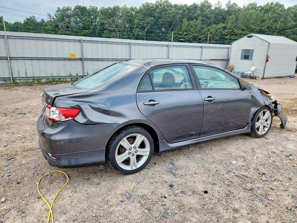 63001786 :رقم المزاد ، 2T1BU4EE2DC104879 vin ، 2013 Toyota Corolla مزاد بيع