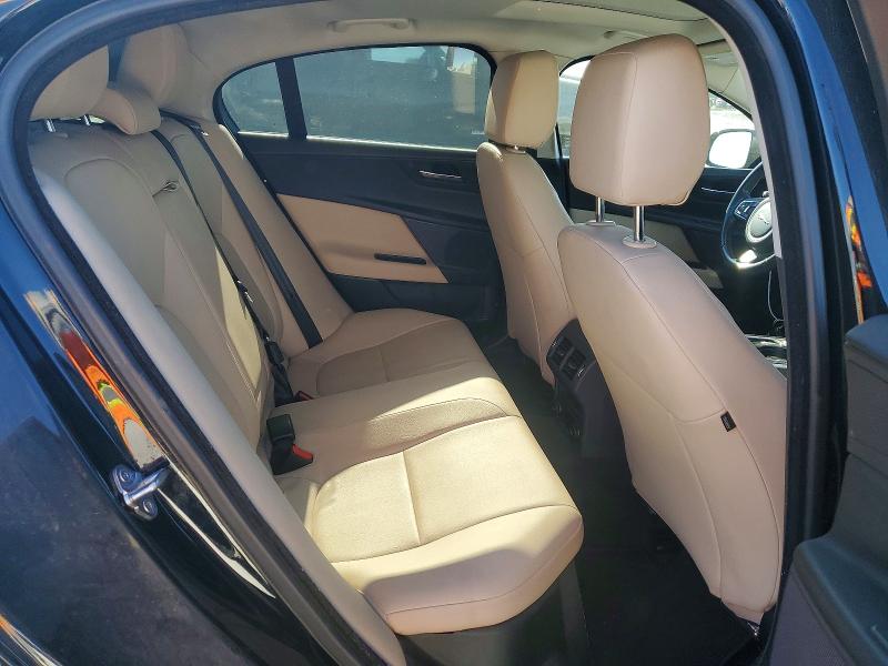 Auction sale of the 2017 Jaguar Xe, vin: SAJAR4BG6HA976593, lot number: 61320776