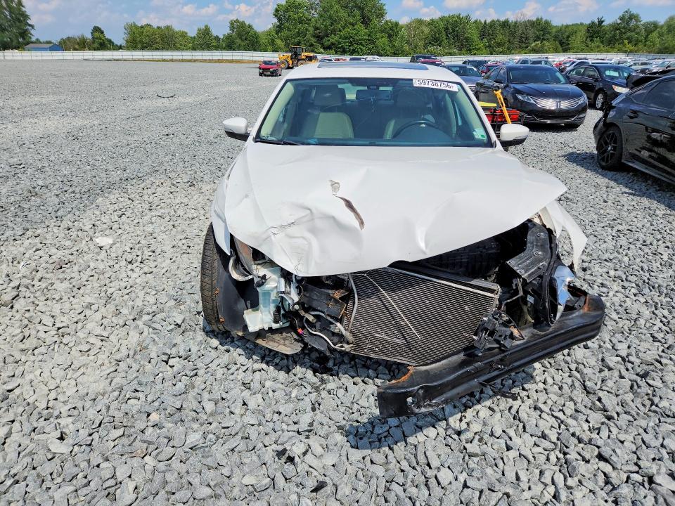 59738756 :رقم المزاد ، 1VWBS7A32EC077511 vin ، 2014 Volkswagen Passat مزاد بيع