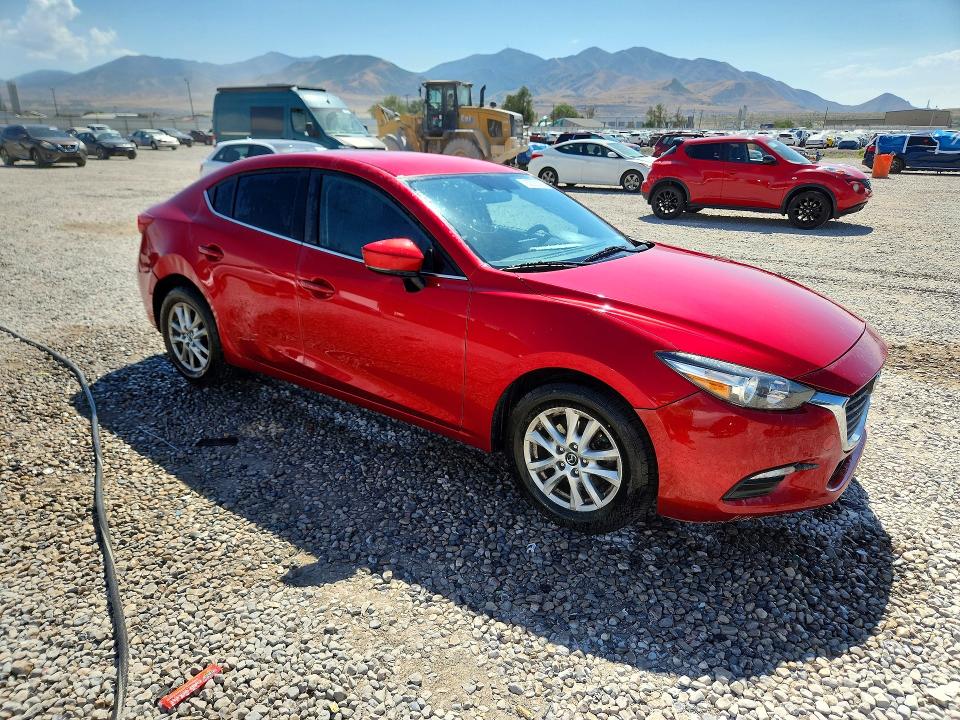 62093796 :رقم المزاد ، 3MZBN1U72HM104308 vin ، 2017 Mazda 3 مزاد بيع