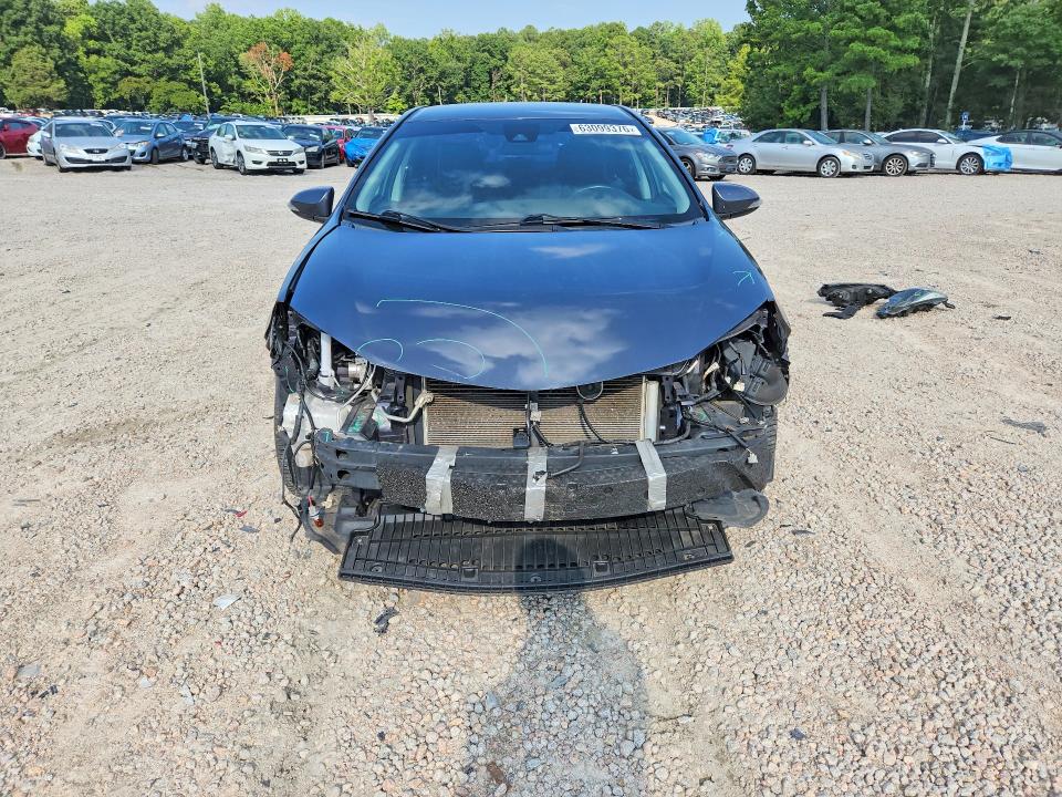 63099376 :رقم المزاد ، 5YFBURHE0HP713581 vin ، 2017 Toyota Corolla مزاد بيع