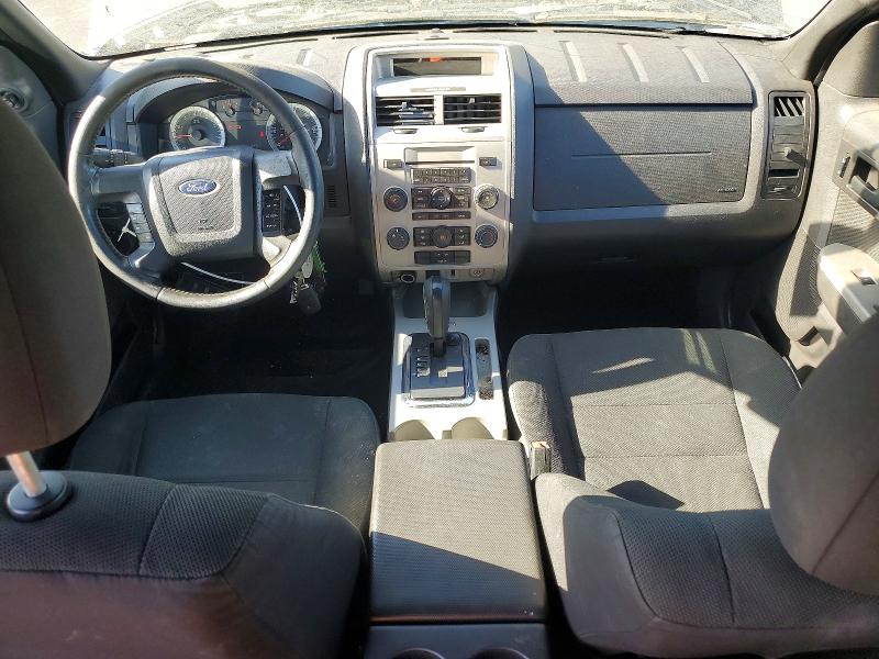 2009 Ford Escape მანქანა იყიდება აუქციონზე, vin: 1FMCU03769KB28671, აუქციონის ნომერი: 62631456