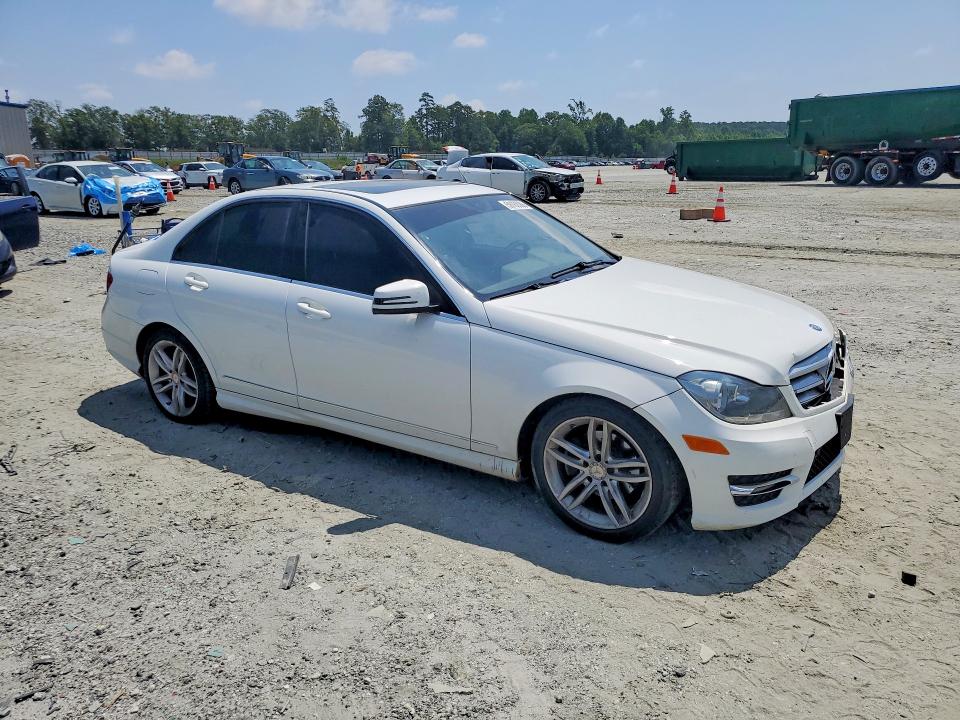 Продаж на аукціоні авто 2013 Mercedes-benz C, vin: WDDGF4HB1DR246797, номер лоту: 59162086