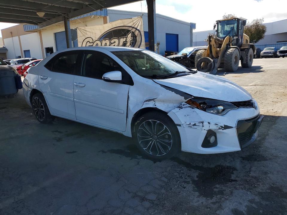 2015 Toyota Corolla მანქანა იყიდება აუქციონზე, vin: 5YFBURHE5FP224915, აუქციონის ნომერი: 63014256