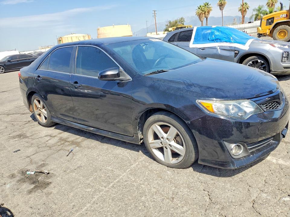 2014 Toyota Camry მანქანა იყიდება აუქციონზე, vin: 4T1BF1FK2EU445454, აუქციონის ნომერი: 62001036