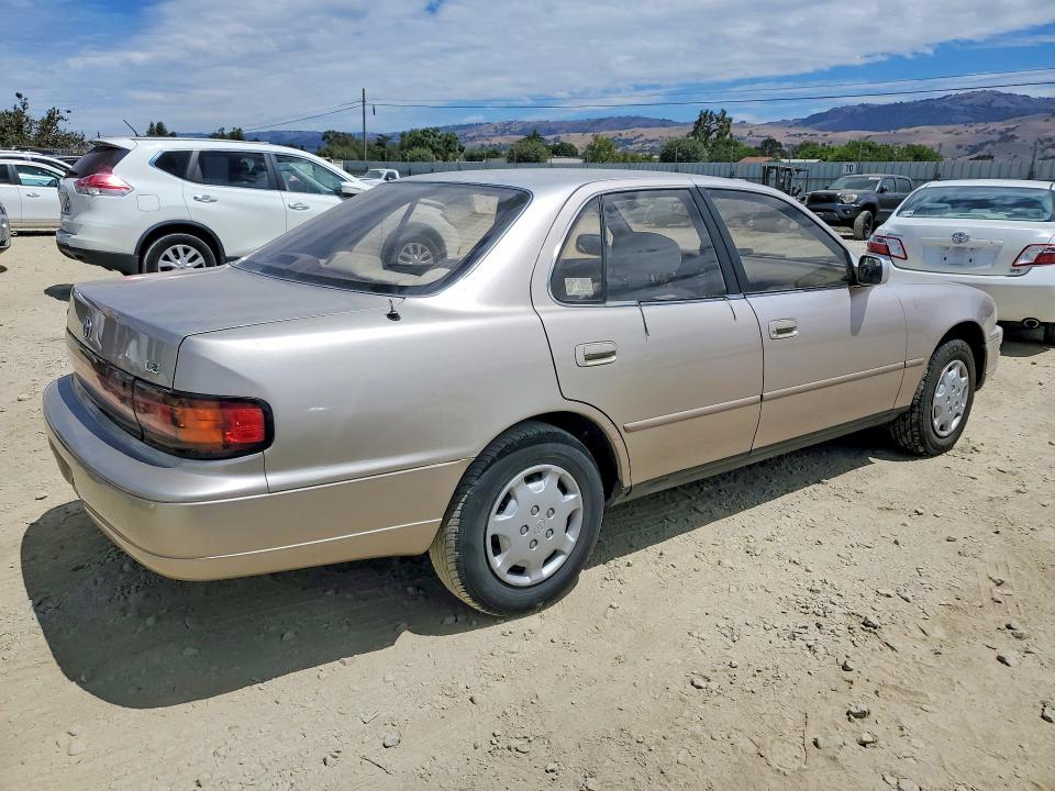 Продажа на аукционе авто 1994 Toyota Camry, vin: JT2SK12E4R0268167, номер лота: 61363776