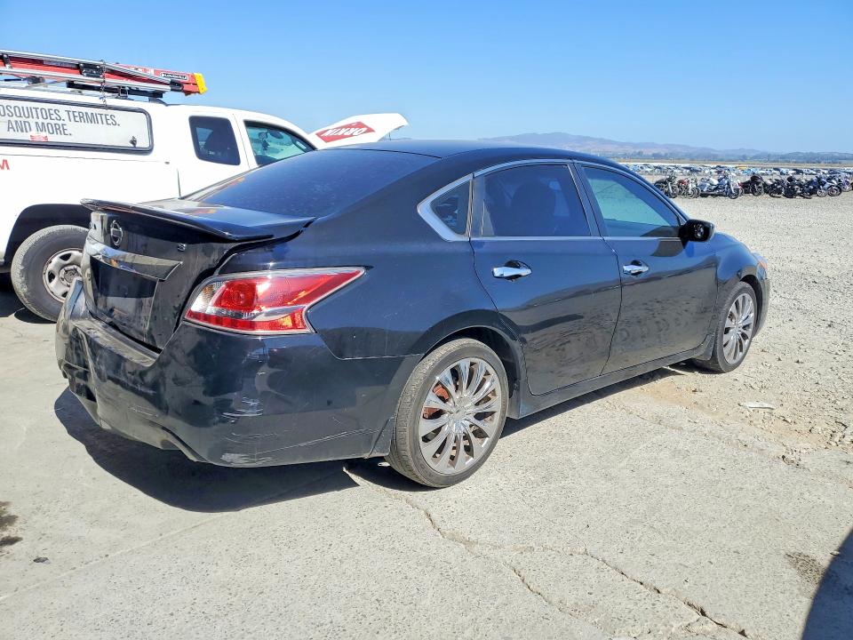 61505956 :رقم المزاد ، 1N4AL3AP0FC100671 vin ، 2015 Nissan Altima مزاد بيع