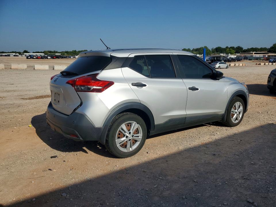 62061266 :رقم المزاد ، 3N1CP5BV8LL485335 vin ، 2020 Nissan Kicks مزاد بيع
