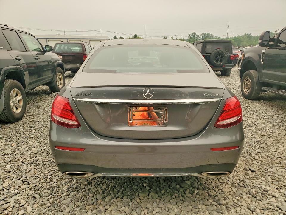 60990806 :رقم المزاد ، WDDZF4KB2HA091540 vin ، 2017 Mercedes-benz E مزاد بيع