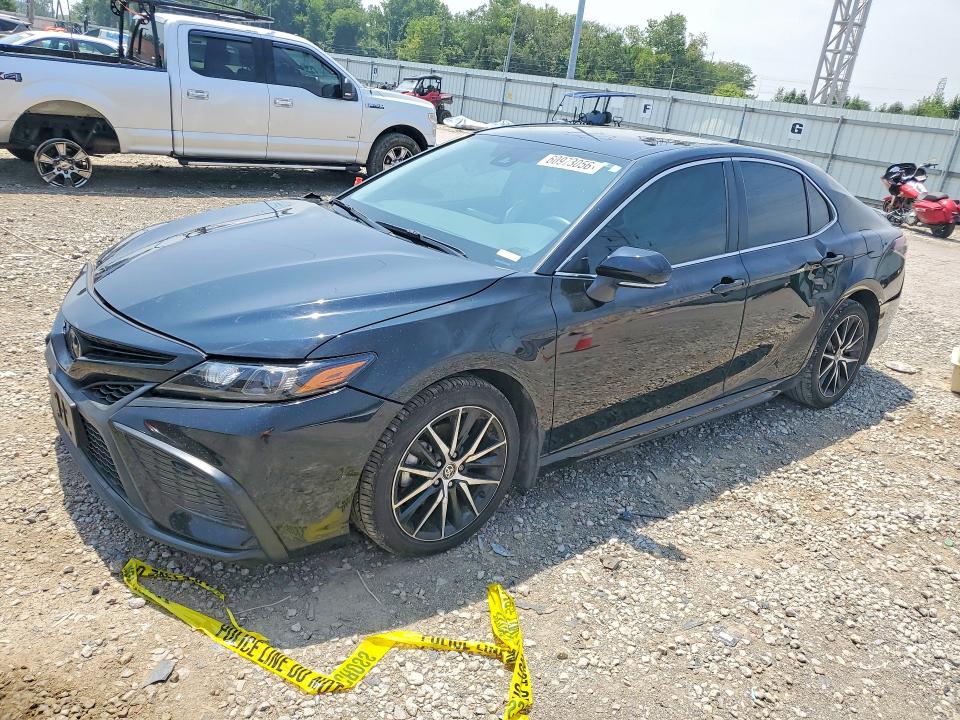 60973056 :رقم المزاد ، 4T1T11AK9RU889821 vin ، 2024 Toyota Camry مزاد بيع