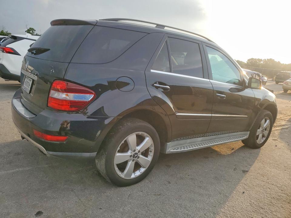 62652196 :رقم المزاد ، 4JGBB5GB4BA714228 vin ، 2011 Mercedes-benz Ml مزاد بيع
