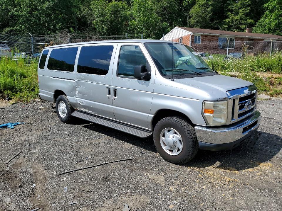 63136586 :رقم المزاد ، 1FBSS31LX9DA80494 vin ، 2009 Ford Econoline مزاد بيع