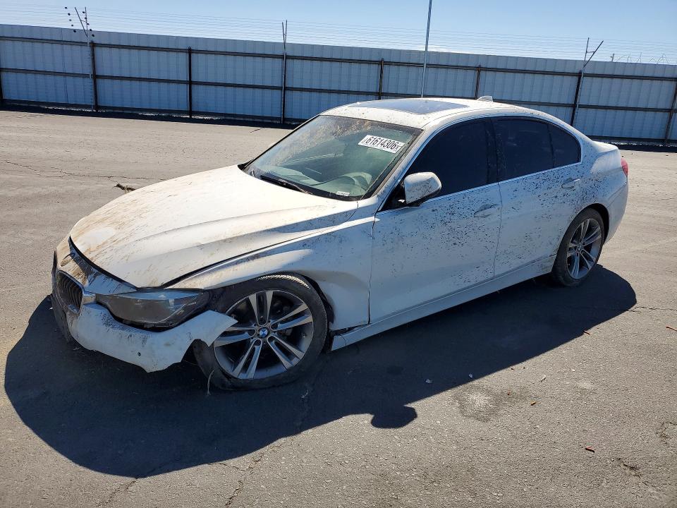 61614306 :رقم المزاد ، WBA8B9G54JNV00196 vin ، 2018 Bmw 330 مزاد بيع