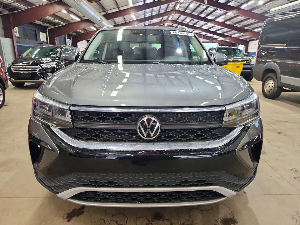 Продаж на аукціоні авто 2022 Volkswagen Taos, vin: 3VVRX7B27NM027048, номер лоту: 60155296