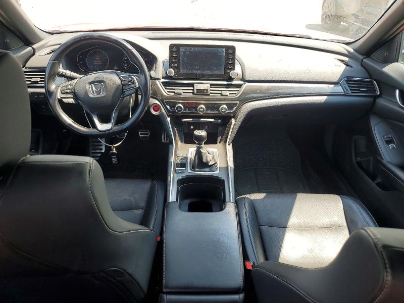 58806526 :رقم المزاد ، 1HGCV1E30JA801676 vin ، 2018 Honda Accord مزاد بيع