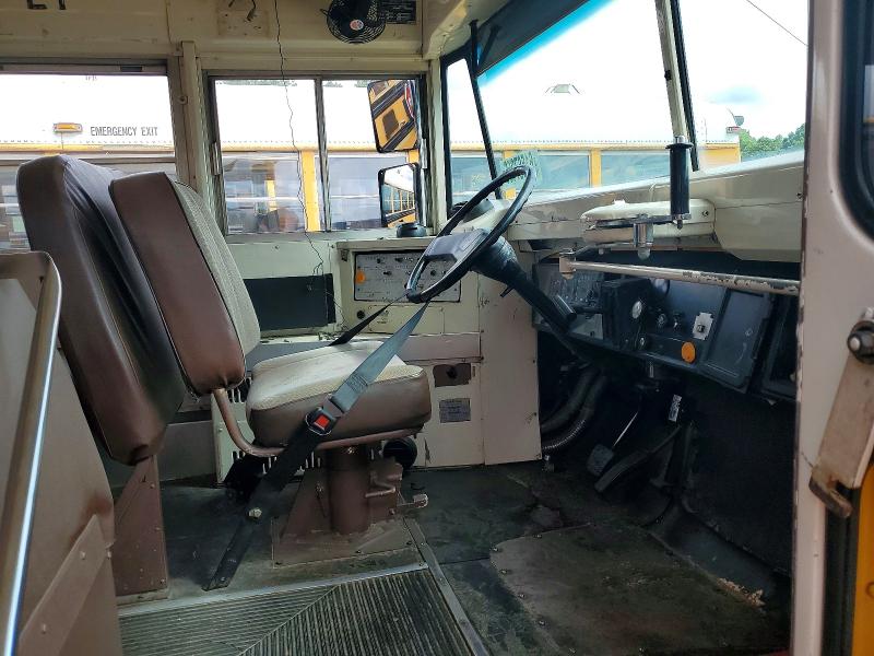 61567356 :رقم المزاد ، 1HVBAZRN8LH246576 vin ، 1990 International 3000 مزاد بيع
