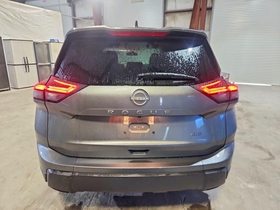 61815126 :رقم المزاد ، 5N1BT3BB2TC769856 vin ، 2026 Nissan Rogue مزاد بيع