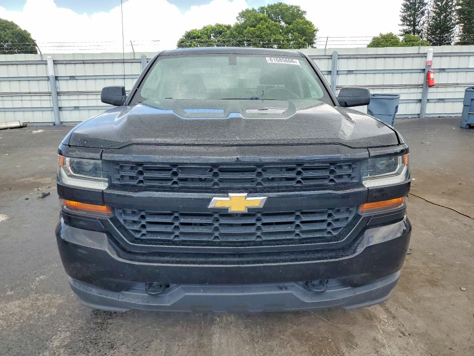 61685606 :رقم المزاد ، 1GCRCPECXHZ337955 vin ، 2017 Chevrolet Silverado مزاد بيع