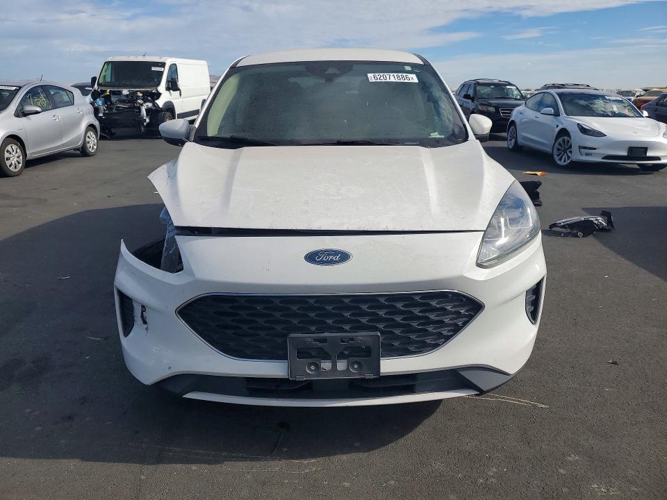 Продажа на аукционе авто 2020 Ford Escape, vin: 1FMCU9G64LUA13388, номер лота: 62071886