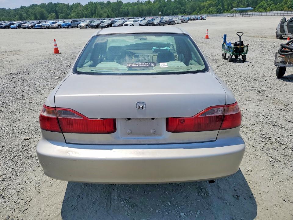 1998 Honda Accord მანქანა იყიდება აუქციონზე, vin: 1HGCG5649WA111327, აუქციონის ნომერი: 59647246