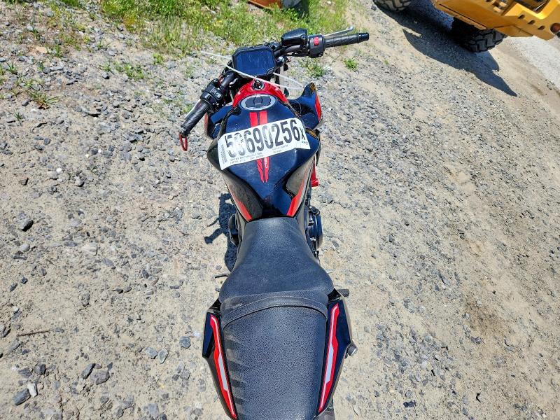59690256 :رقم المزاد ، ML5EREN15RDAD2564 vin ، 2024 Kawasaki Er650 مزاد بيع