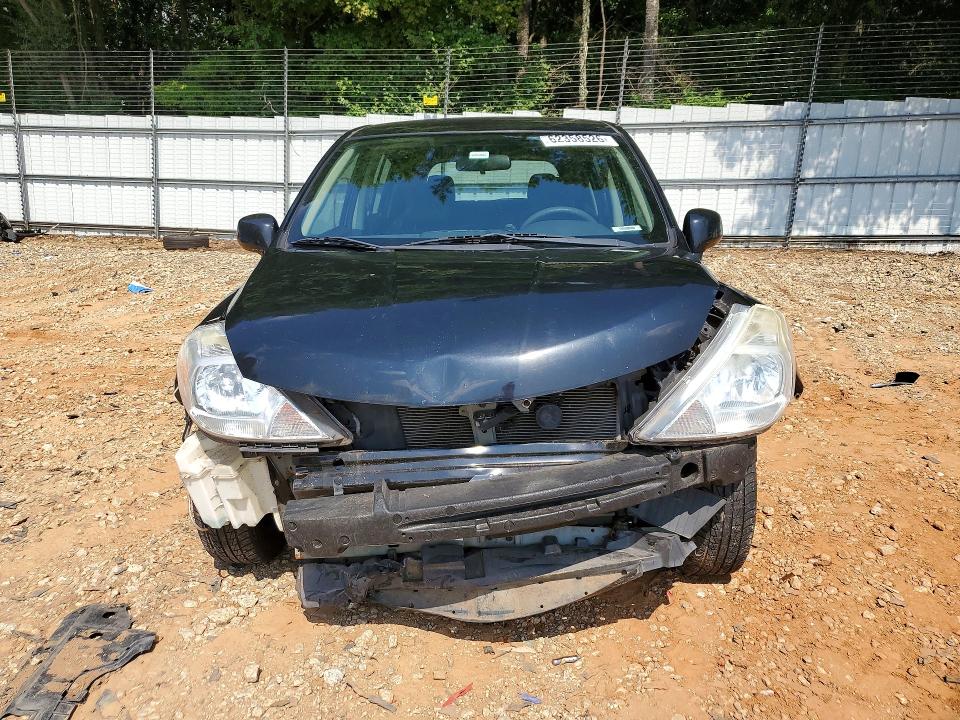62358526 :رقم المزاد ، 3N1BC1CP6BL406470 vin ، 2011 Nissan Versa مزاد بيع