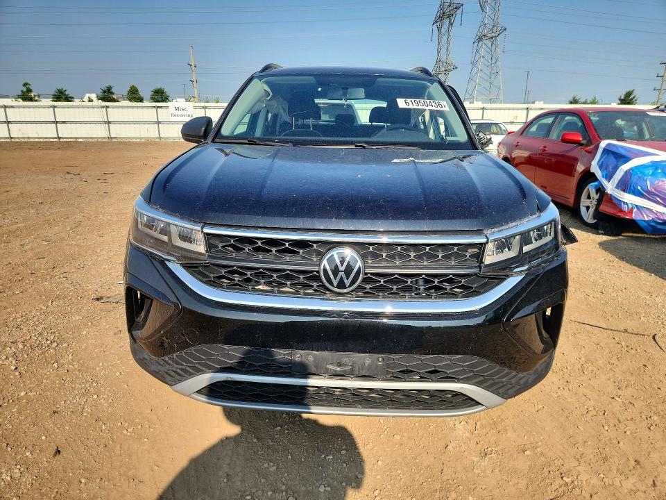 2022 Volkswagen Taos მანქანა იყიდება აუქციონზე, vin: 3VVAX7B29NM081996, აუქციონის ნომერი: 61950436