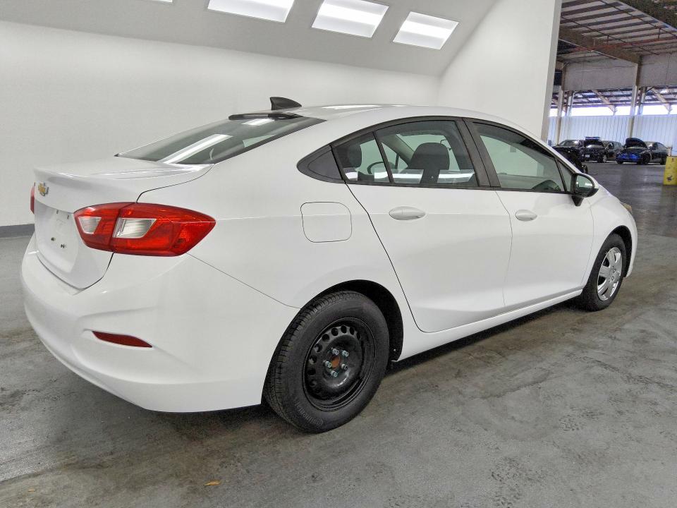 2017 Chevrolet Cruze მანქანა იყიდება აუქციონზე, vin: 1G1BC5SM6H7194817, აუქციონის ნომერი: 60882816