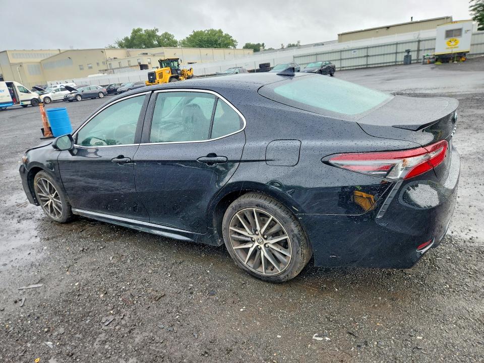 Продажа на аукционе авто 2023 Toyota Camry, vin: 4T1G11AK3PU802168, номер лота: 63308196