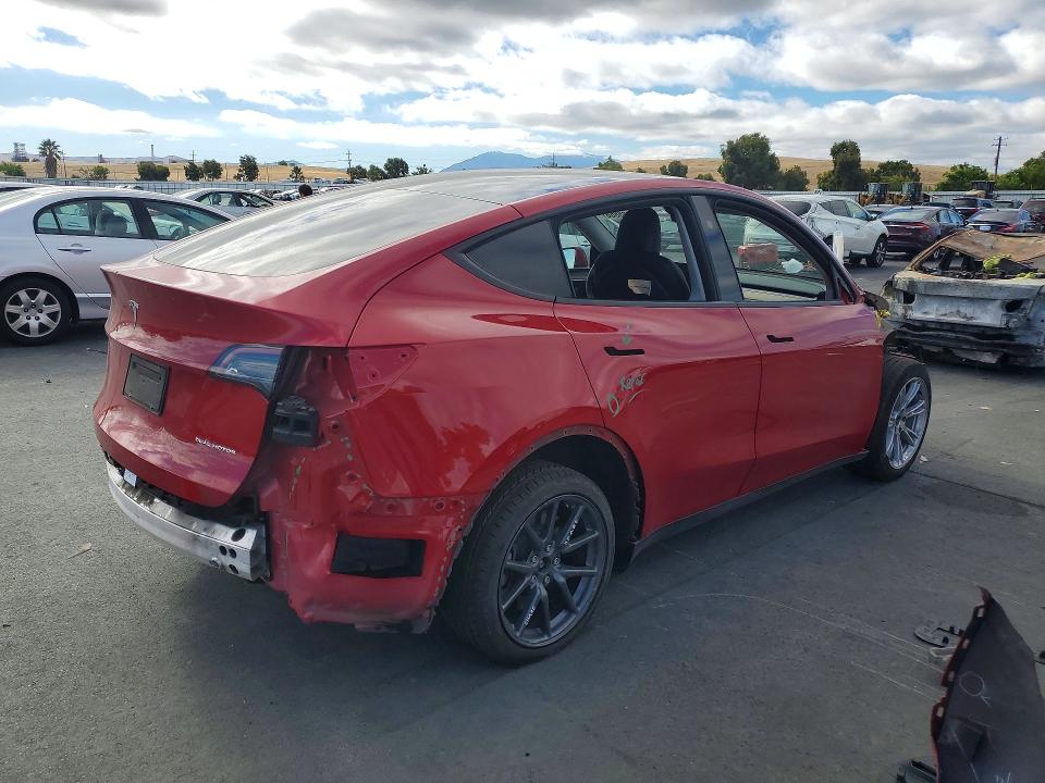 61985866 :رقم المزاد ، 7SAYGAEE5PF843280 vin ، 2023 Tesla Model Y مزاد بيع