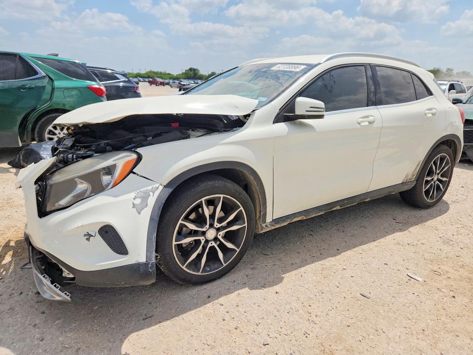 Продаж на аукціоні авто 2015 Mercedes-benz Gla, vin: WDCTG4EB2FJ144611, номер лоту: 62720896
