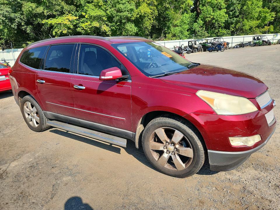 Продажа на аукционе авто 2010 Chevrolet Traverse, vin: 1GNLRHED6AS102476, номер лота: 62230236