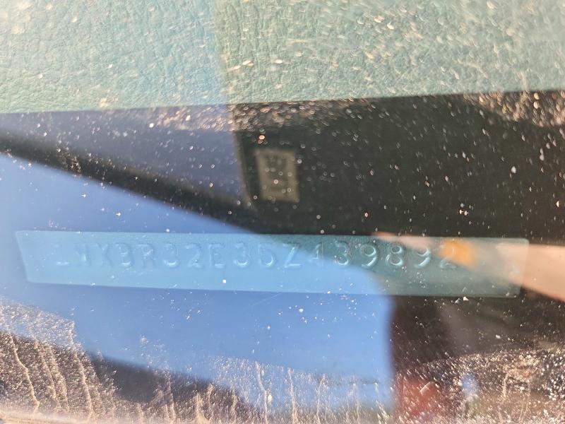 63018236 :رقم المزاد ، 1NXBR32E35Z439892 vin ، 2005 Toyota Corolla مزاد بيع