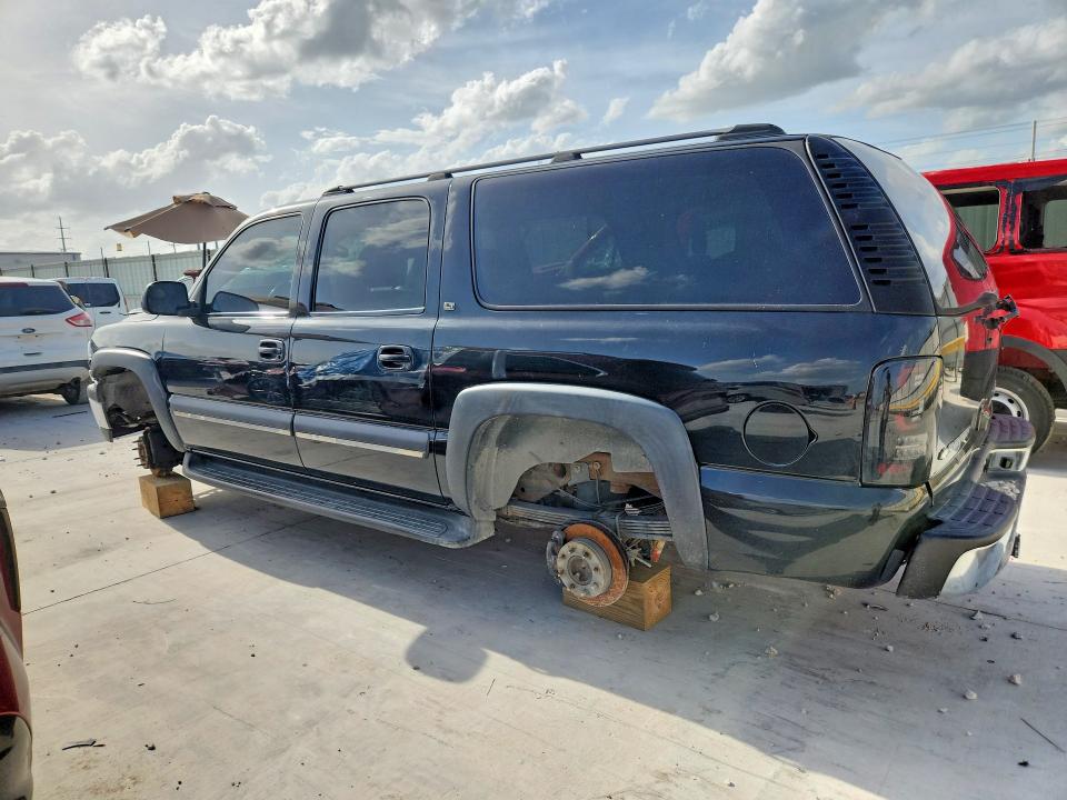 2003 Chevrolet Suburban მანქანა იყიდება აუქციონზე, vin: 3GNGK26U13G194415, აუქციონის ნომერი: 61586396
