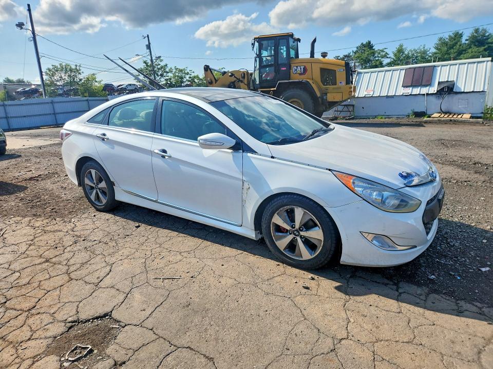 Продажа на аукционе авто 2011 Hyundai Sonata, vin: KMHEC4A43BA001707, номер лота: 61729626